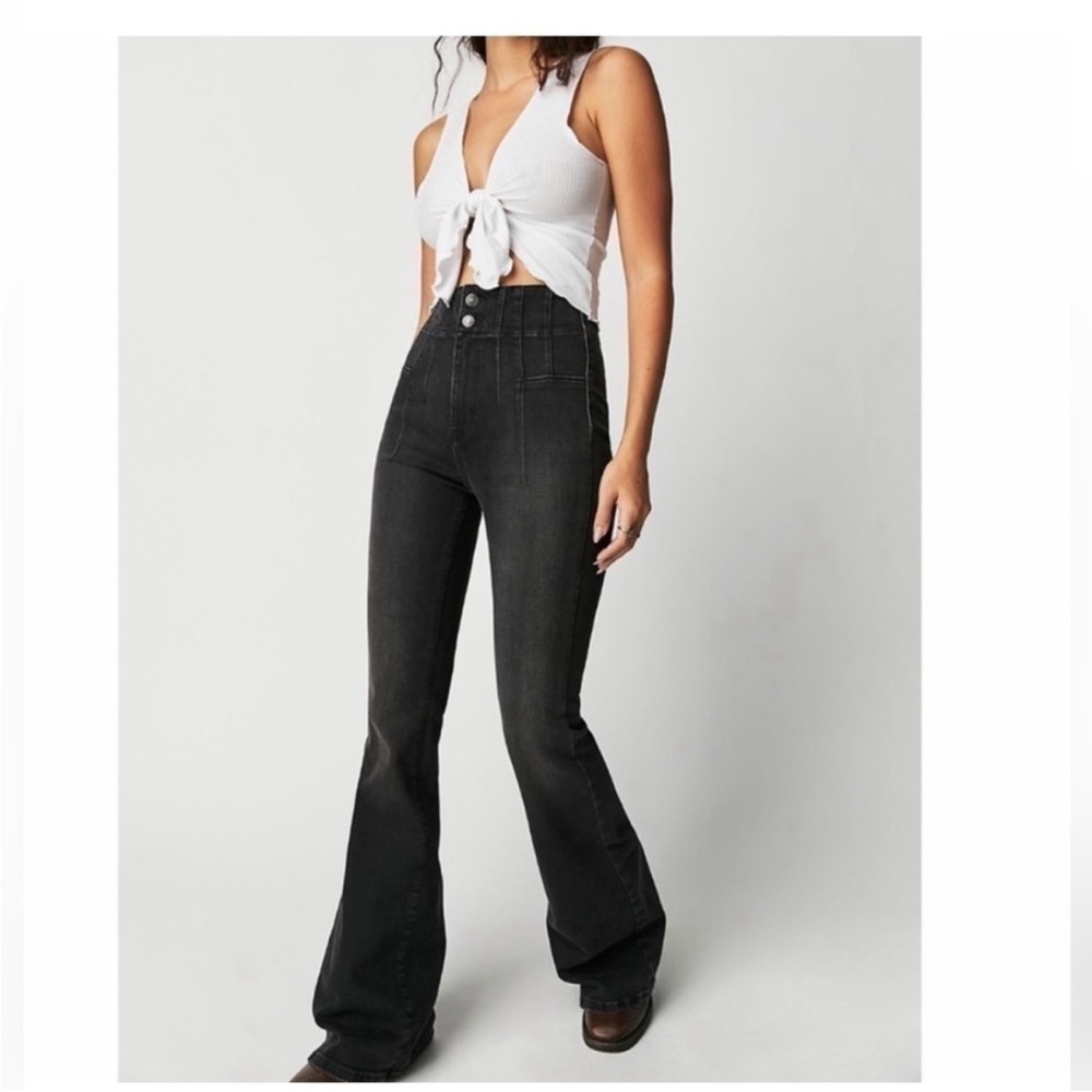 Free People Jayde Flare Jeans-onyx- NWT -size 31